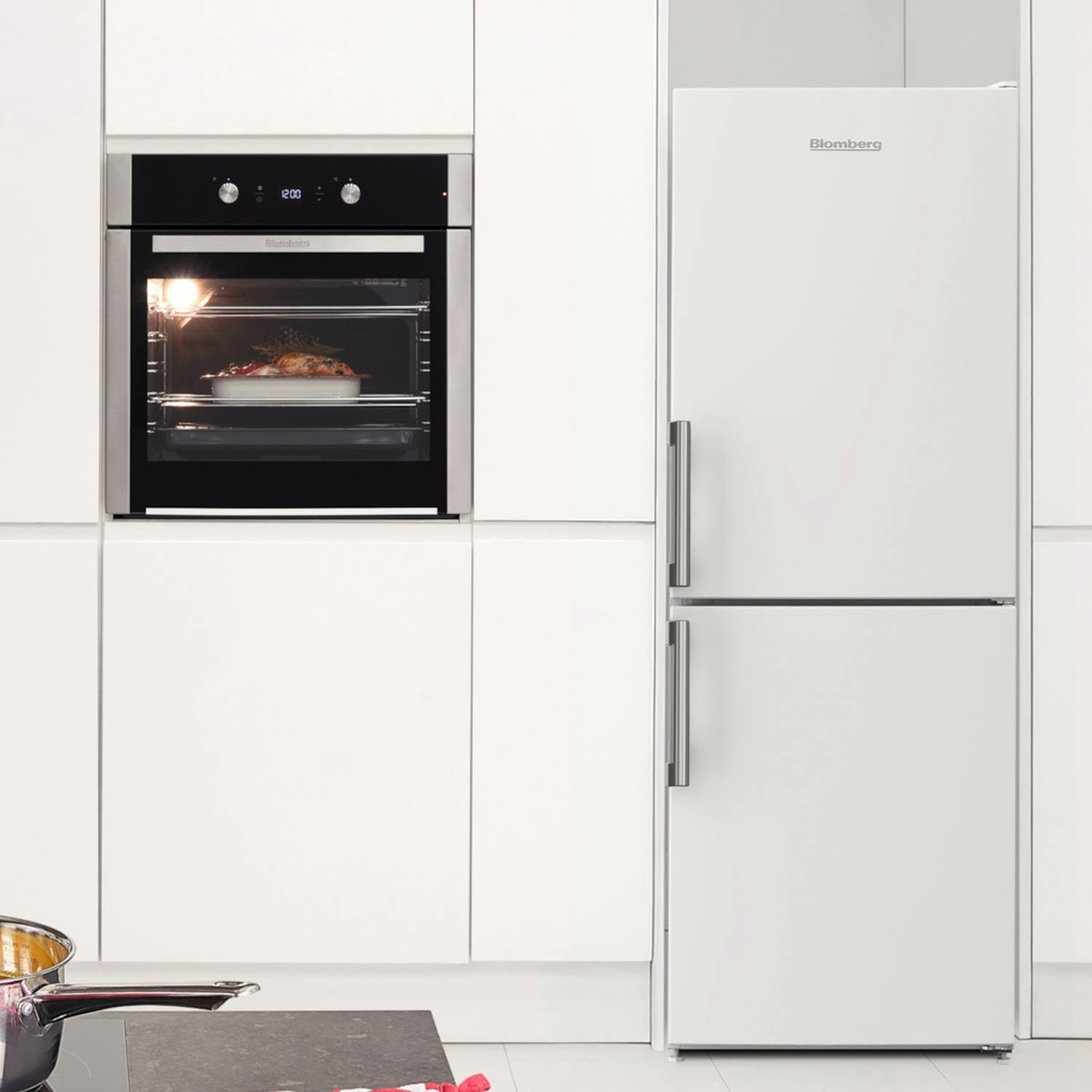 [KGM4524] Blomberg KGM4524 54cm 50/50 Frost Free Fridge Freezer - White